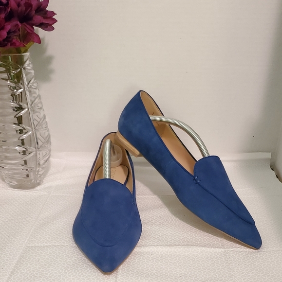 Sole Society Shoes - Flash Sale ⚡⚡Sole Society Camilla Blue Suede Flats